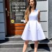 Biele krátke šaty so skladanou sukňou